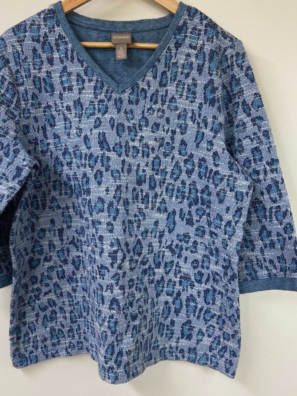 Chico's Women's Blue Leopard Stretch 3/4 Sleeve Pullover Knit Sweater Sz 3 (US16
